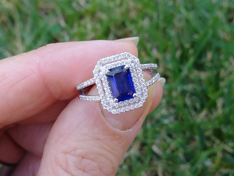 Natural Blue Sapphire Ring in 14k White Gold with Double Diamond Halo and Split Shank