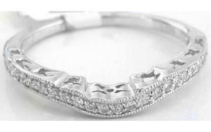 Natural sapphire ring in 14k white gold