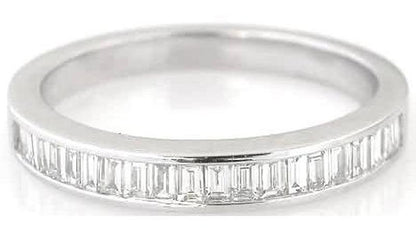Natural sapphire ring in 14k white gold