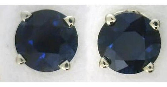 Natural blue sapphire ring in 14k white gold