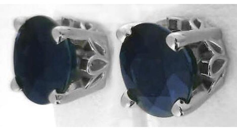 Sapphire Earrings in white gold