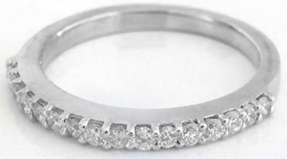 Diamond wedding band in Platinum