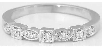 Natural sapphire ring in 14k white gold