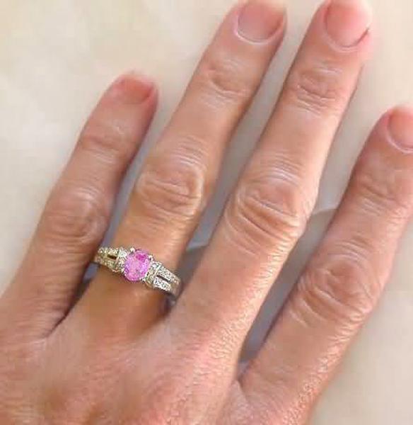 Oval Sapphire Engagement Rings