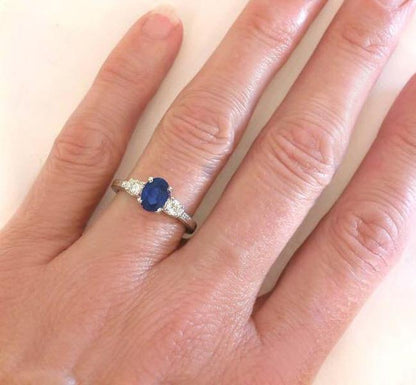 Three stone sapphire rings